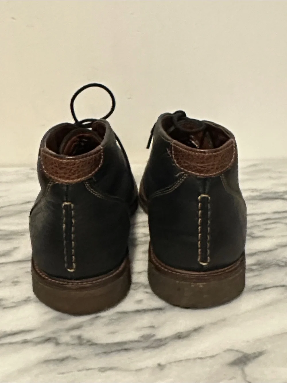 Johnston and Murphy men’s Copeland Men's Black Leather Chukka Boot 9.5M